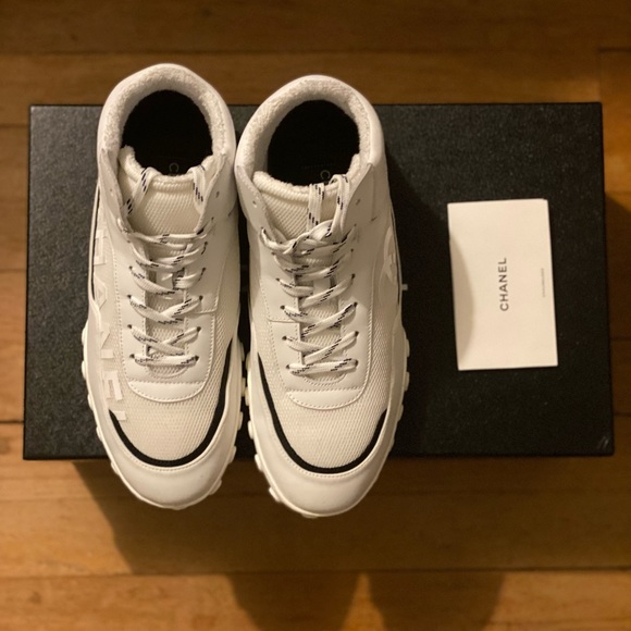 Chanel sneakers size 40 - Picture 2 of 7